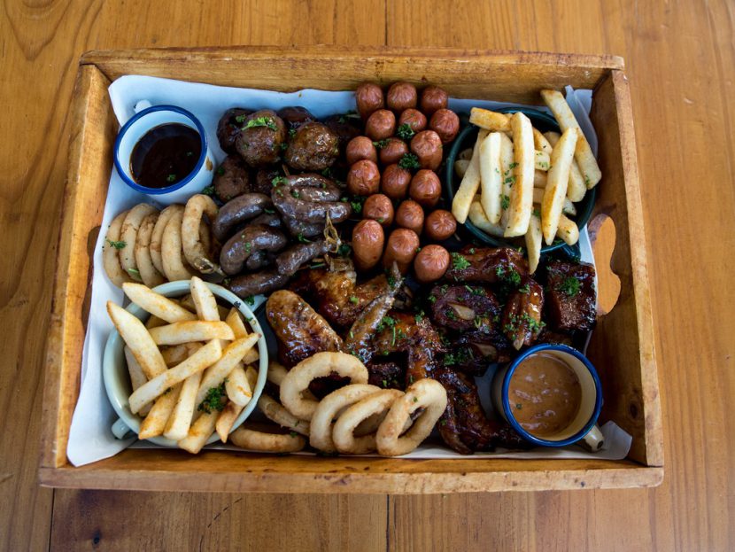 Meat Platter (serves 8) Hyto Tyto
